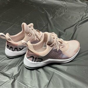 Nike Women's Sneakers in Light Pink and White